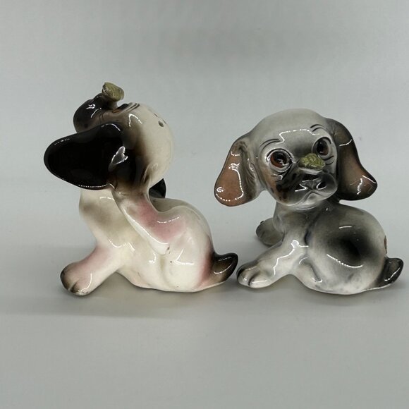 Vintage Kitschy Salt and Pepper Shakers Dog Puppy With Bee On Noses Japan 1950s - Picture 2 of 9